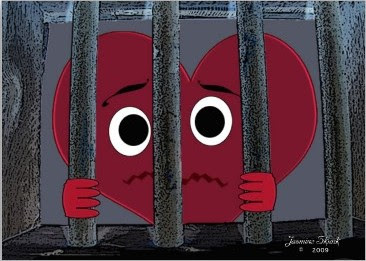 imprisoned_heart_valentine_card-p137253521587624823qqld_400